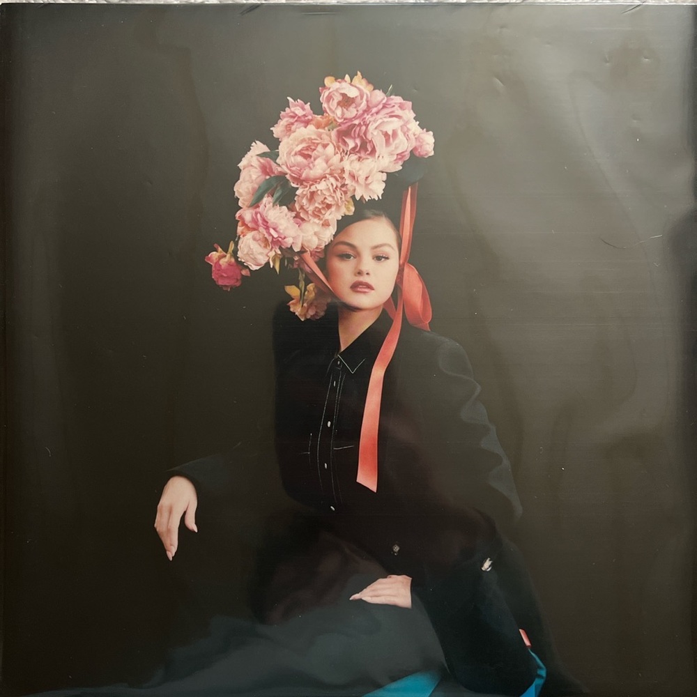 Selena Gomez - Revelación, Target Exclusive Red Vinyl Record